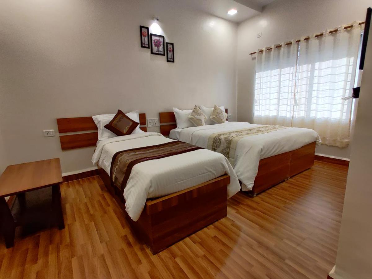 Hotel Surya Grande Kudal  Esterno foto